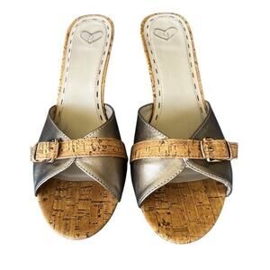 Madeline The Tracy 09 gold cork black kitten heel slip on pump size 8.5M